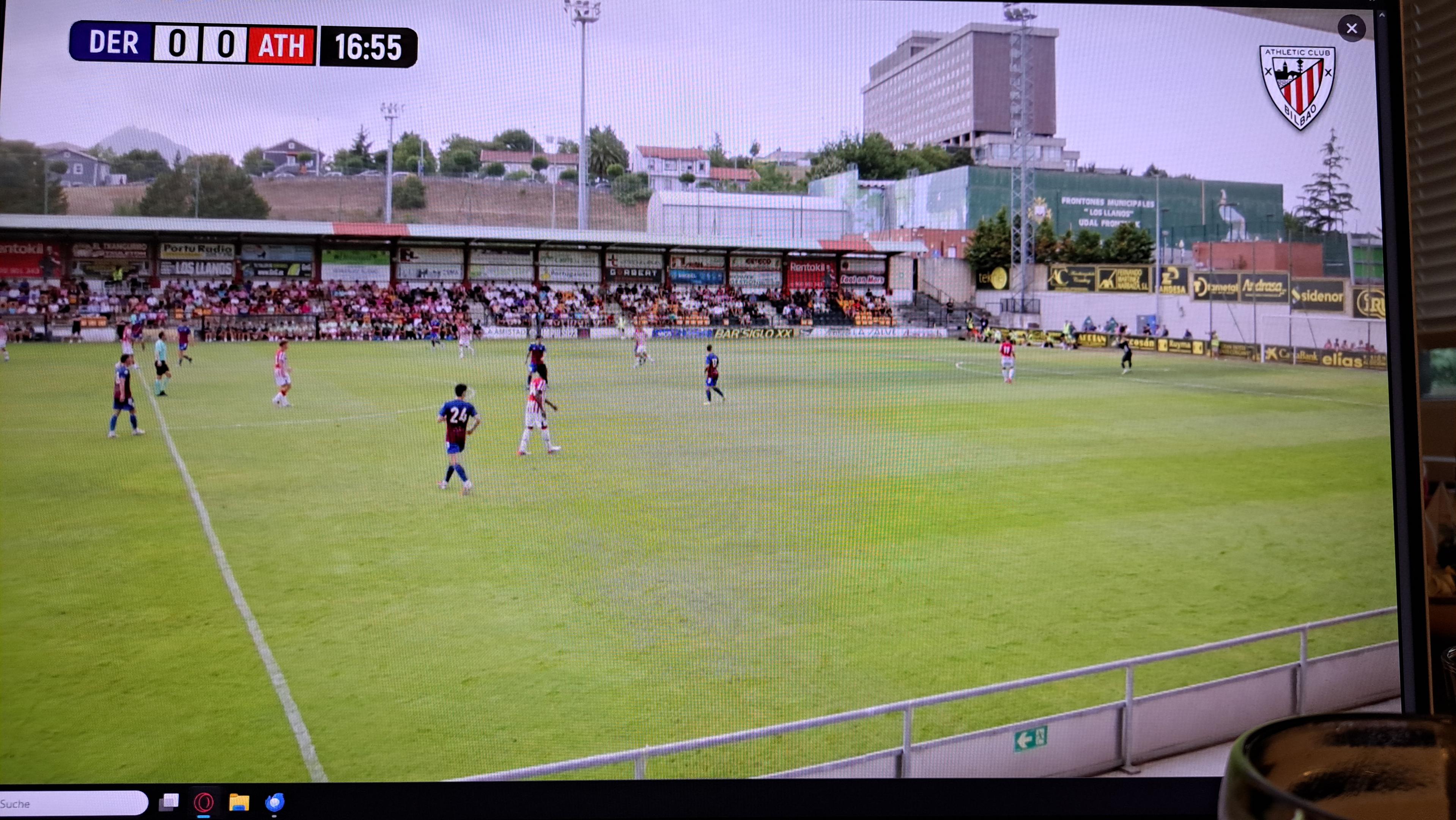 Screenshot of the preseason match between CD Derio and Athletic Club.